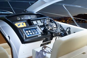 Yachtcharter Drive_Detail_000019v2