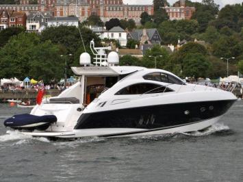 Yachtcharter Sunseeker Predator 62 auÃen