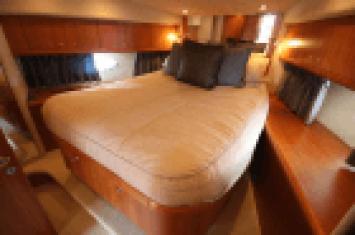 Yachtcharter Sunseeker Predator 62 innen5