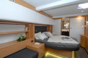 Yachtcharter Fountaine Pajot VICTORIA 67 cabin YKR_3517