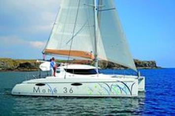 Yachtcharter Mahe 36 Evolution (2Cab/2WC) Seitenansicht