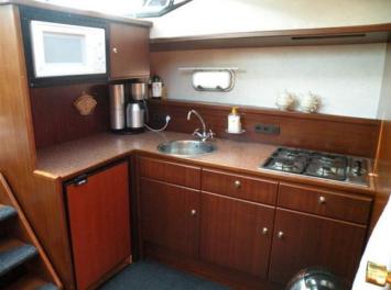 Yachtcharter Aquacraft 1400 (4Cab) Pantry