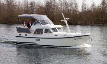 Yachtcharter Linssen Grand Sturdy 30.9 AC Seitenansicht