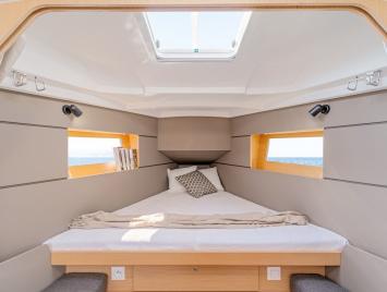 Yachtcharter Oceanis 35 2cab cabin