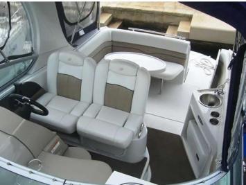 Yachtcharter Four Winns 278 Vista 1cab 1WC Cockpit