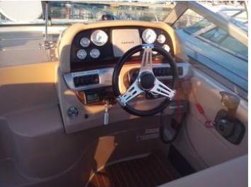 Yachtcharter Four Winns 285 Vista 1Cab 1WC Cockpit