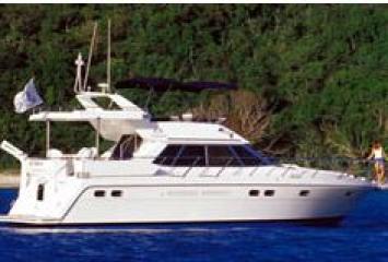 Yachtcharter Horizon 48 3Cab 3WC SeiteJPG