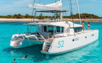 Yachtcharter Lagoon52 5Cab 5WC Heck