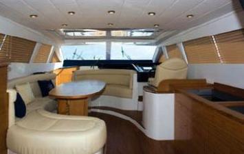 Yachtcharter Alena 52 (3Cab 3WC) Salon