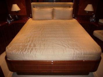 Yachtcharter Mangusta 80 Ownercabin