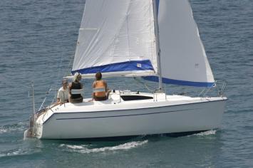 Yachtcharter Viko 20 Seitenansicht