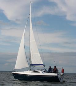 Yachtcharter viko23_Seitenansicht