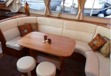 Yachtcharter Concordia 125 2