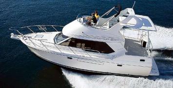 Yachtcharter Bayliner 1