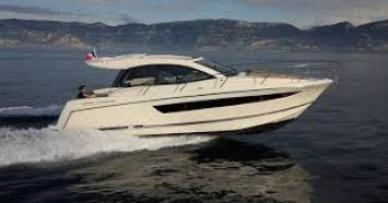 Yachtcharter Jeanneau L10