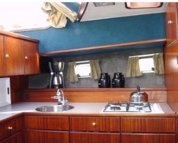 Yachtcharter Aquacraft 1260 (4Cab) Pantry