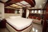 Yachtcharter Majesty 88 3