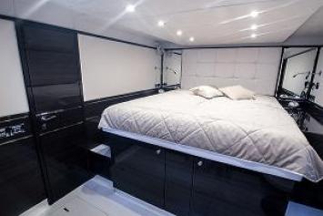 Yachtcharter Sunreef 70 Power Cabin