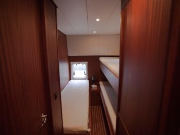 Yachtcharter holiday1300stock