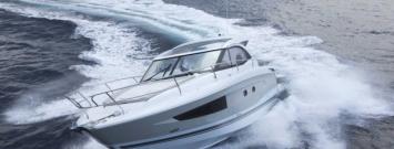 Yachtcharter boat Leader36_exterieur_2014111911495030 0c8bad43