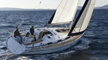 Yachtcharter Bavaria 34 2cab salon