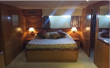 Yachtcharter Astondoa 90 cabin2