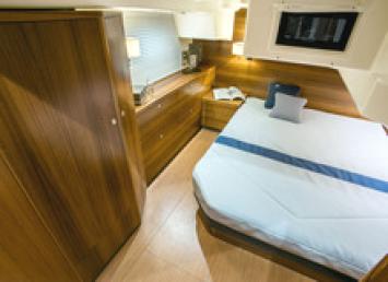 Yachtcharter delphia 1150 aftcabin