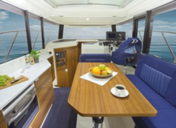 Yachtcharter delphia 1150V deck