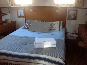 Yachtcharter 28112016120607_master_cabin_2_m