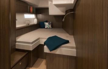 Yachtcharter Bavaria C57 3cab bed