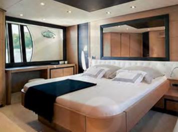 Yachtcharter master p72