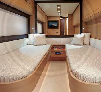 Yachtcharter 2nd guest p72