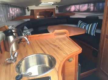 Yachtcharter Polar 290 bow