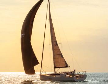 Yachtcharter elan e5 aussen