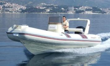 Yachtcharter baracuda 530rib