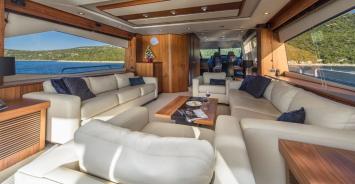 Yachtcharter salon 80