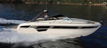 Yachtcharter Bavaria S45 open 3cab top