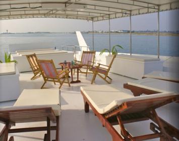 Yachtcharter horizon deck