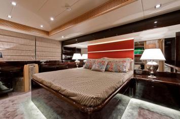 Yachtcharter Maiora 20s 3 cab Cabin