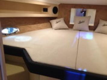Yachtcharter mirakul40 hartop 3cab cabin1