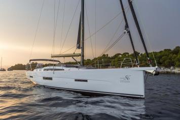 Yachtcharter Dufour 560 top