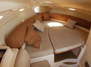 Yachtcharter hawk 32 cabin