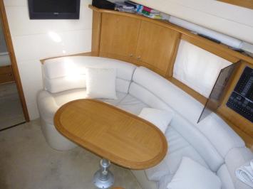 Yachtcharter moa40 salon