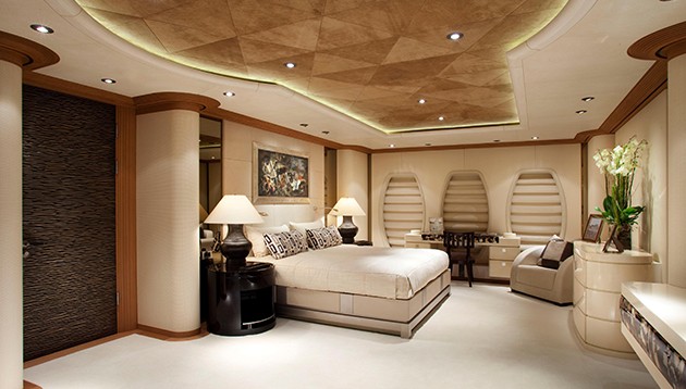 SUNRAYS – Interieur