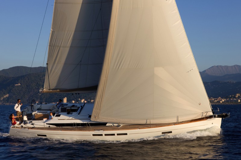 Sun Odyssey 519  Top image