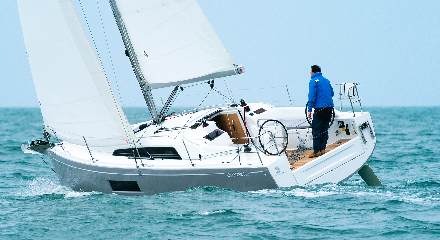 Oceanis 30.1 Top image