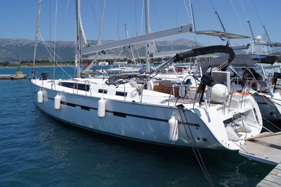 Bavaria Cruiser 56  Top image