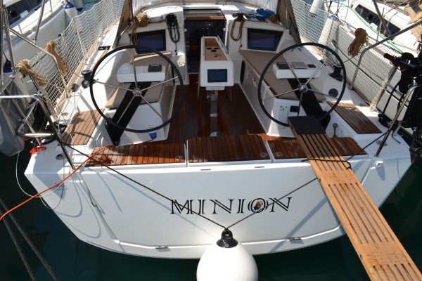 Dufour 360 GL Top image