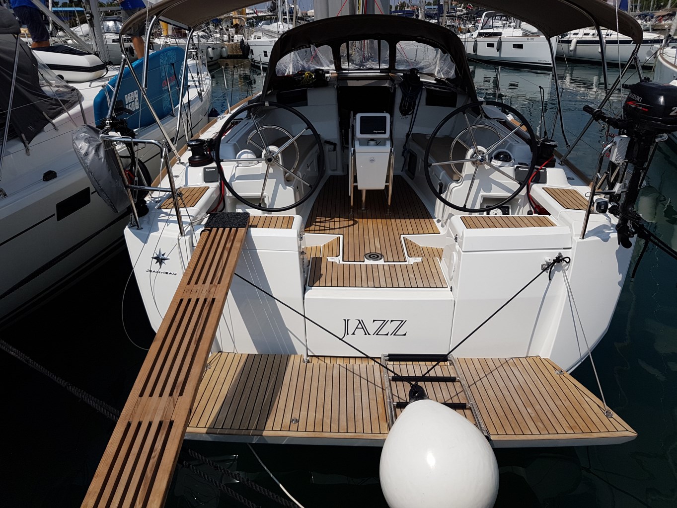 Sun Odyssey 419  Top image