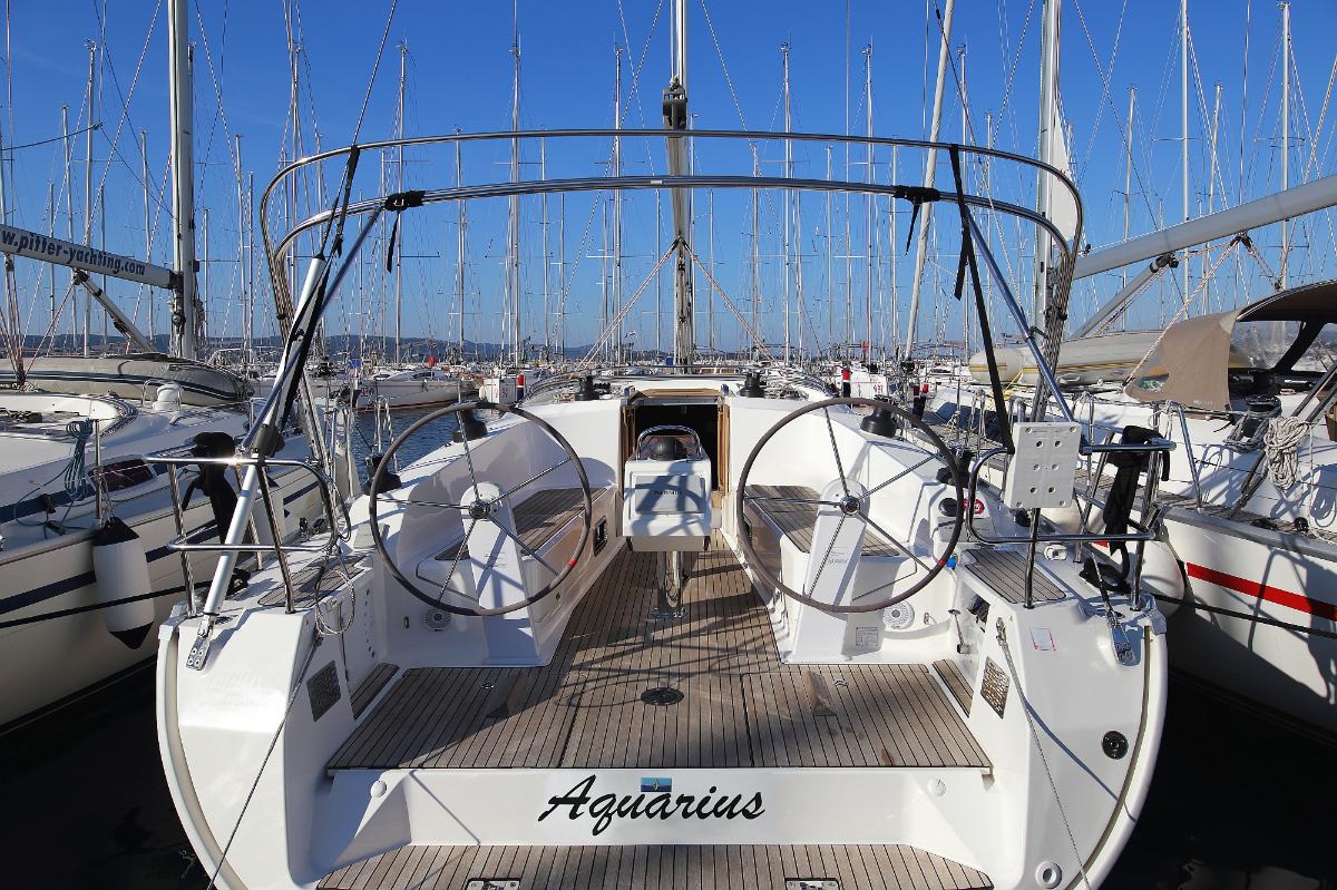 Bavaria Cruiser 41  Top image
